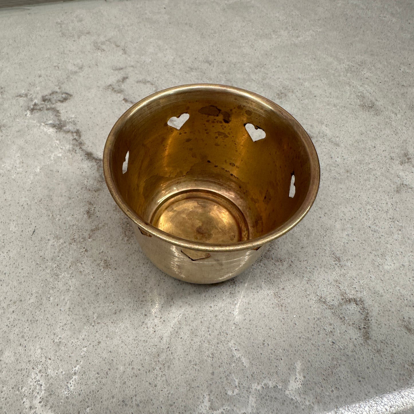 VINTAGE BRASS CURLED RIM CANDLE/VOTIVE HOLDER WITH CUT ON HEARTS