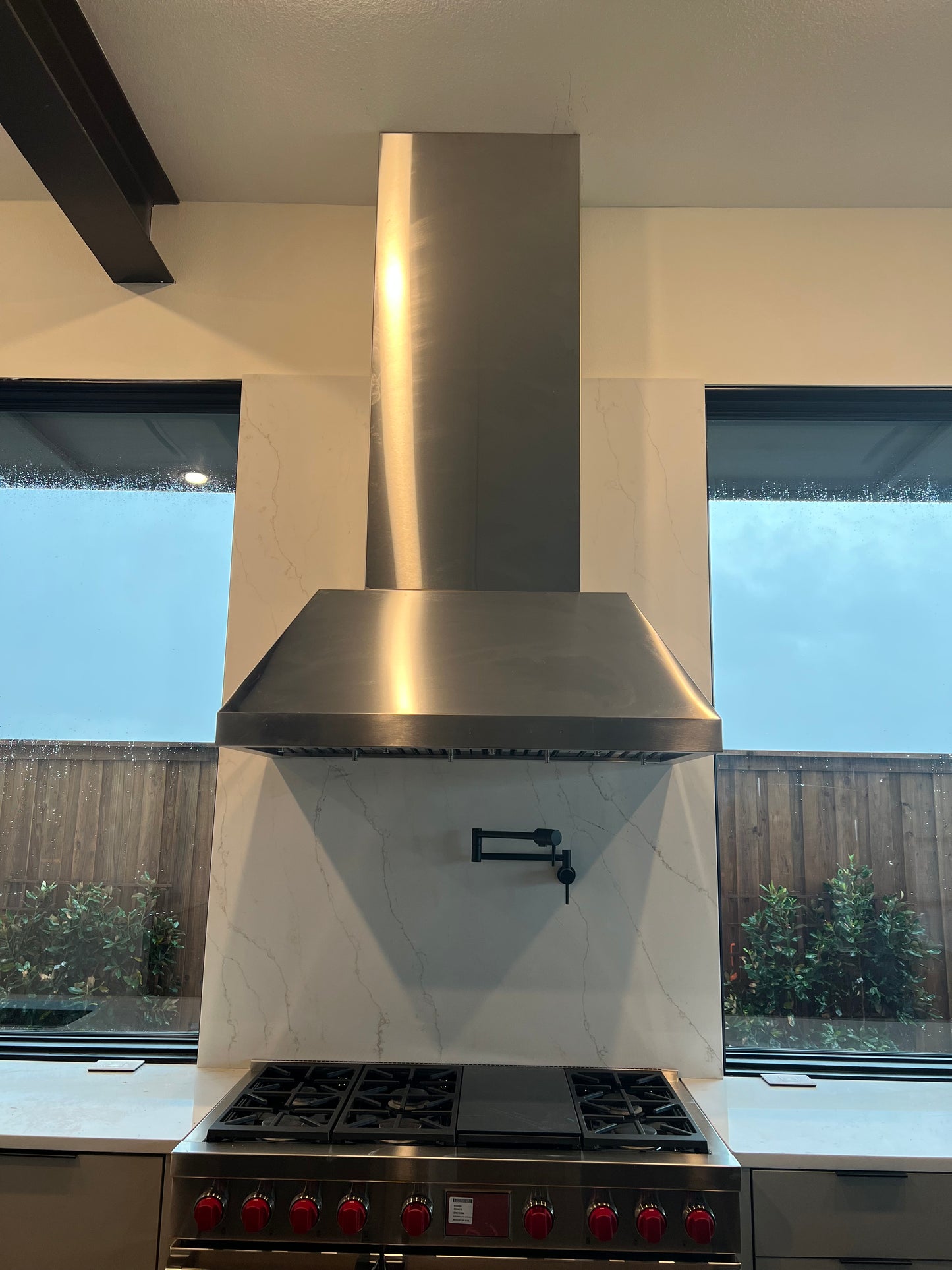 INDOOR RANGE CUSTOM STAINLESS STEEL DUCT COVER ONE PIECE KITCHEN